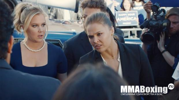 Ronda Rousey stars 2678122n